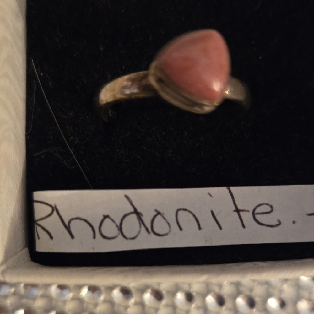 Pink Rhodonite Stone Ring in Gold Setting - Picture 2 of 2